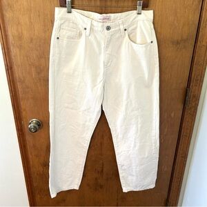 Lucky Brand Loose Hi-Rise Crop Jeans in Ecru. Size 8/29R.